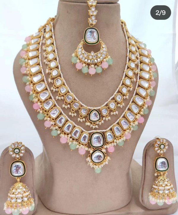 Kundan V Shape Bridal Set - Image 2